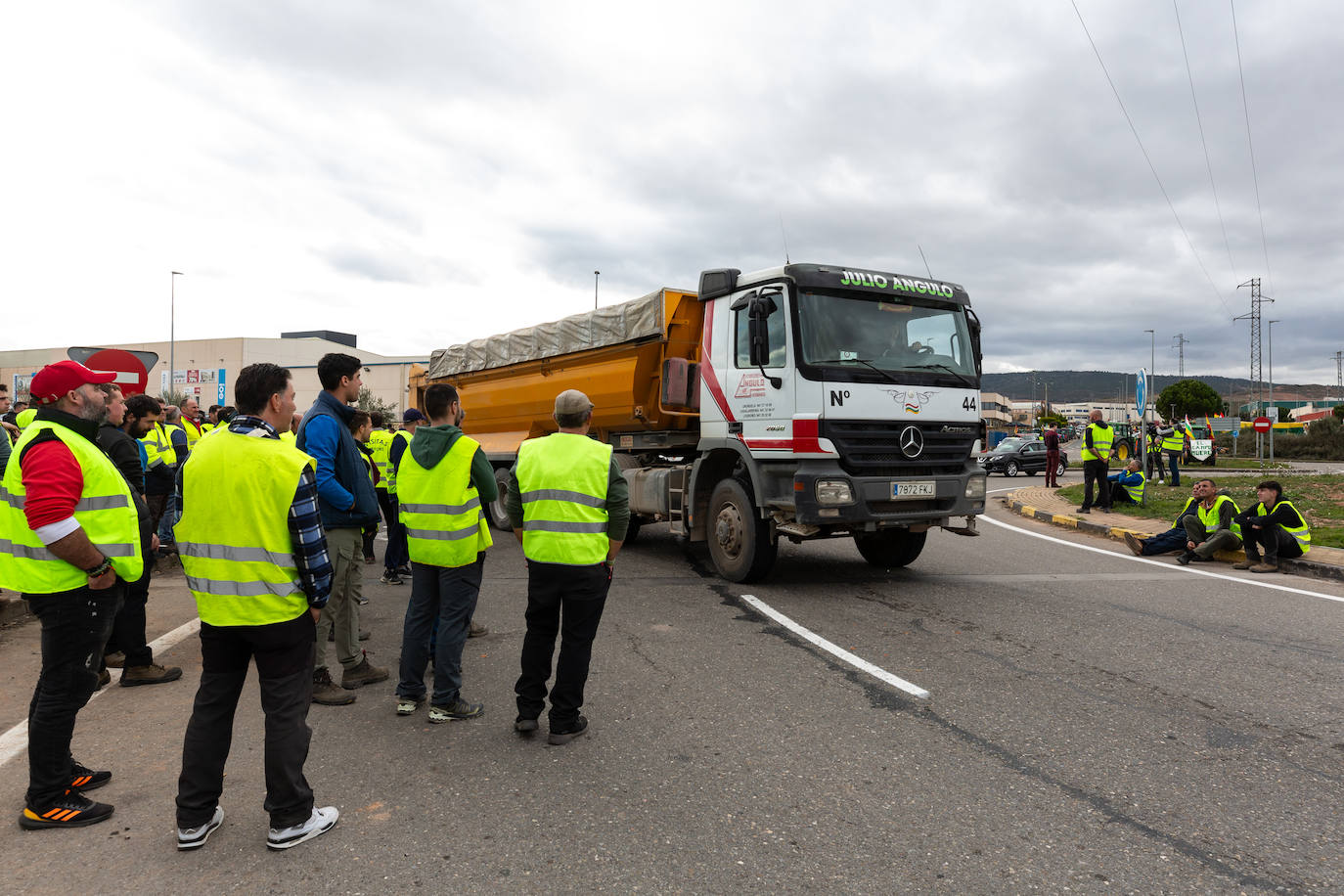 La protesta de Lentiscares, en imágenes