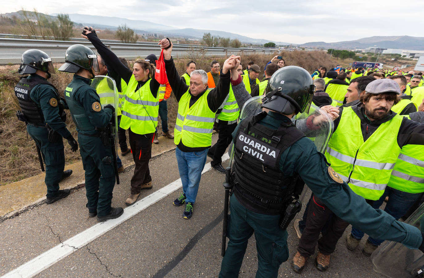 La protesta de Lentiscares, en imágenes