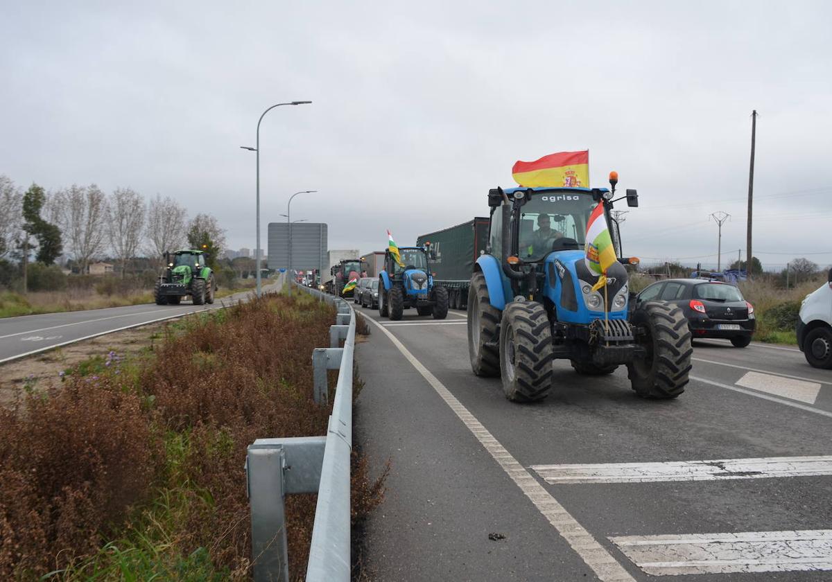 Los tractores en Calahorra, al pie del cañón