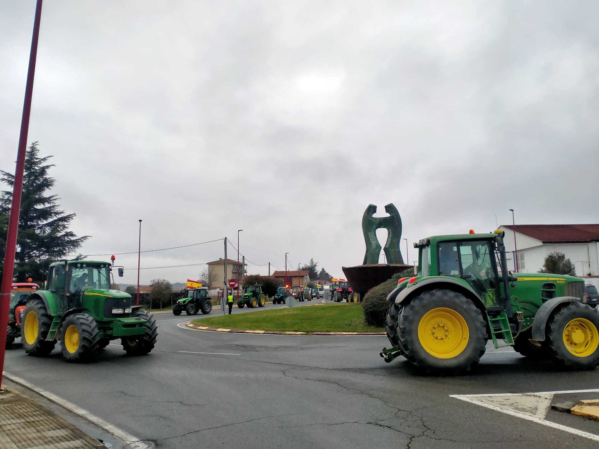 Las imágenes de la protesta agraria en La Rioja este viernes