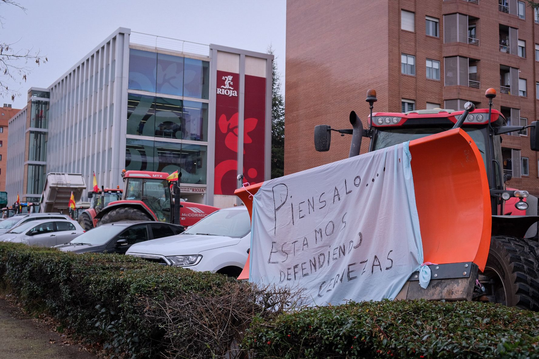 Las imágenes de la protesta agraria en La Rioja este viernes