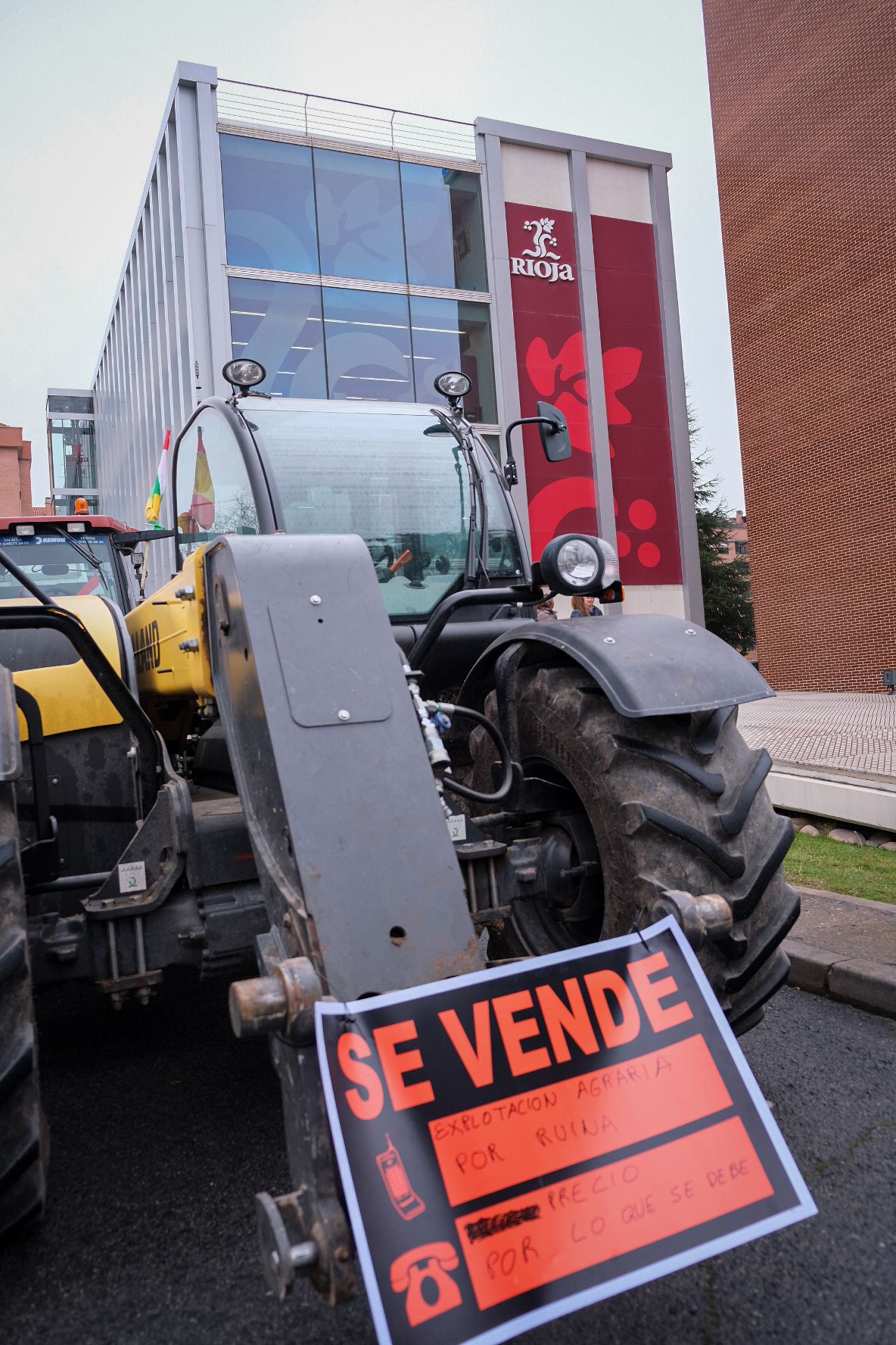 Las imágenes de la protesta agraria en La Rioja este viernes