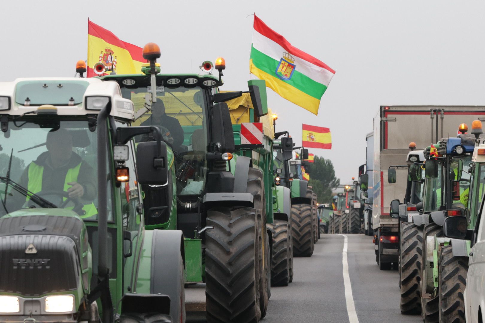 Las imágenes de la protesta agraria en La Rioja este viernes