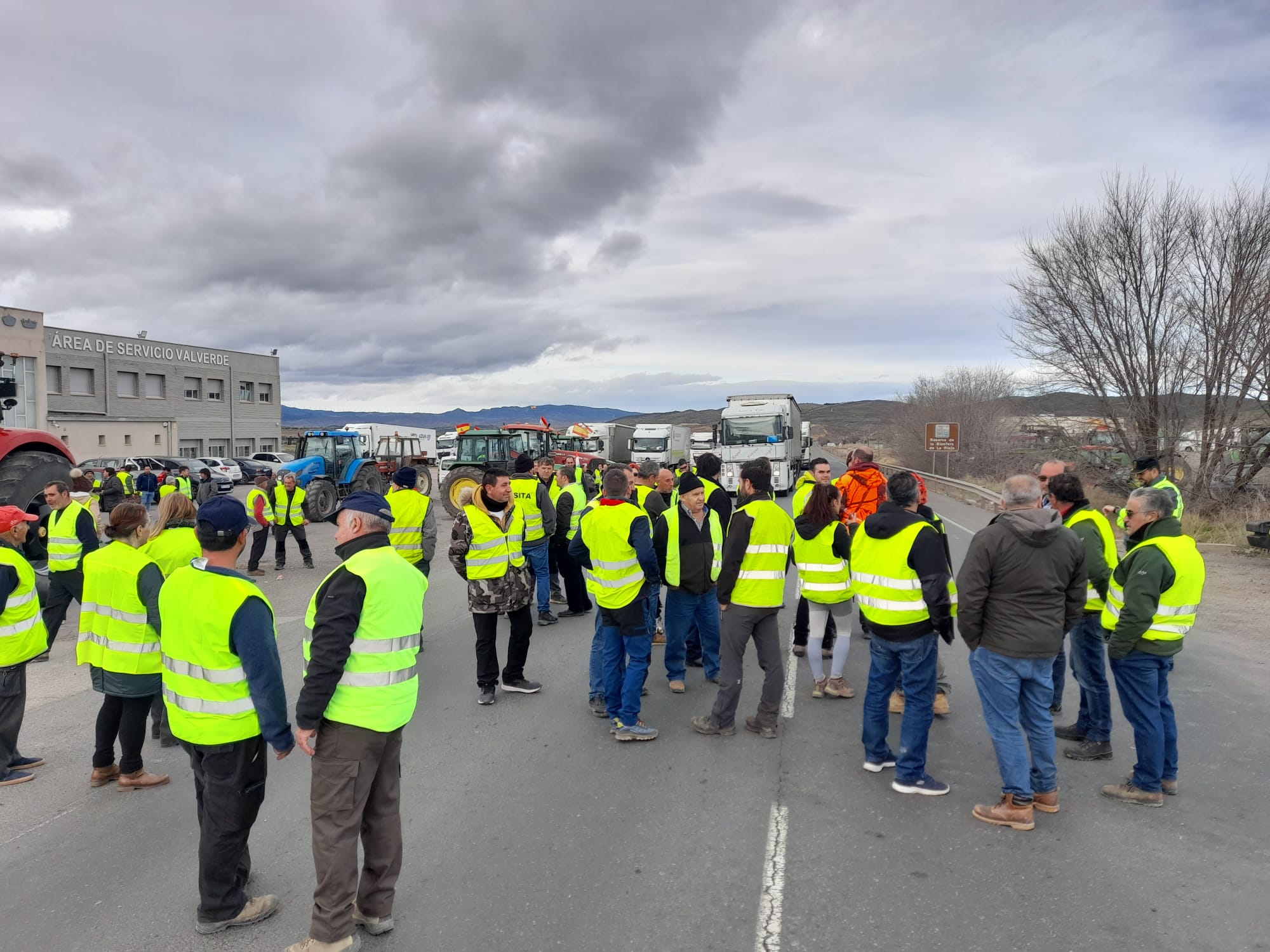 Las imágenes de la protesta agraria en La Rioja este viernes