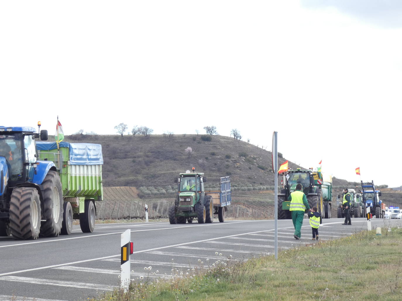 Las imágenes de la tractorada en Briones