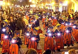 La comparsa ganadora, las 'vespas' del Bretón de los Herreros.