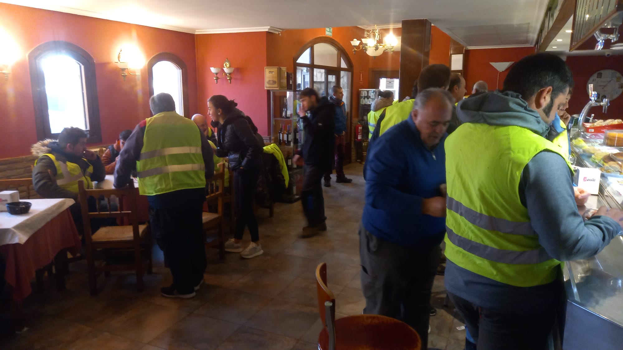 Las imágenes de las protestas de los agricultores este lunes