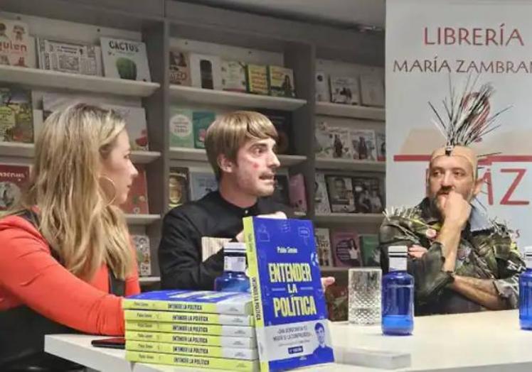 Mirian Peralta, Pablo Simón y Ángel Gago durante la presentación.