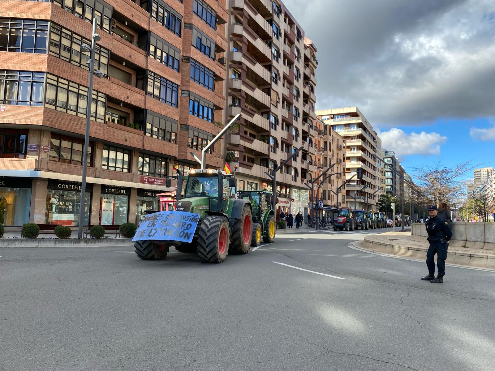 Las imágenes de la tractorada de este lunes