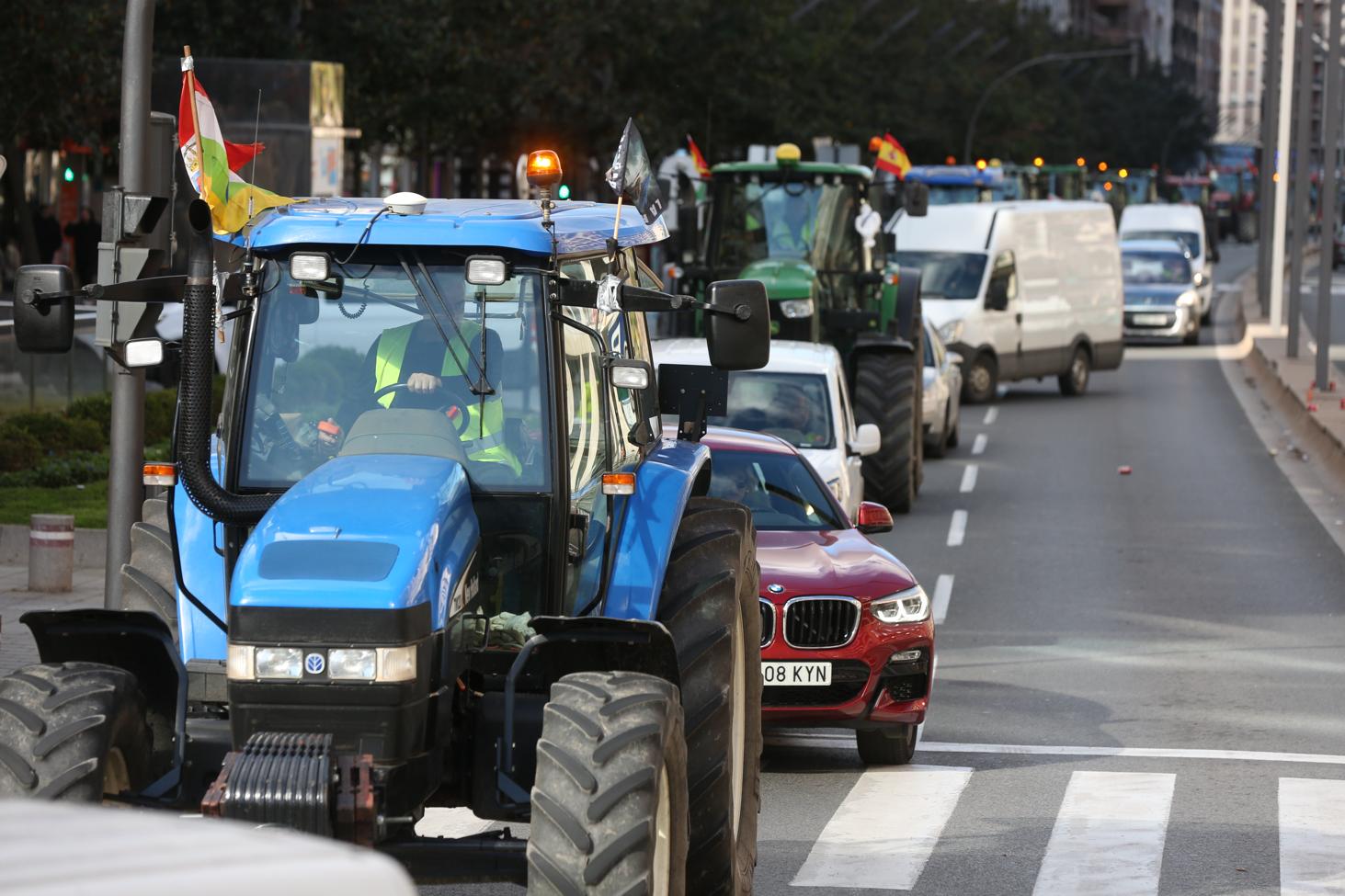 Las imágenes de la tractorada de este lunes