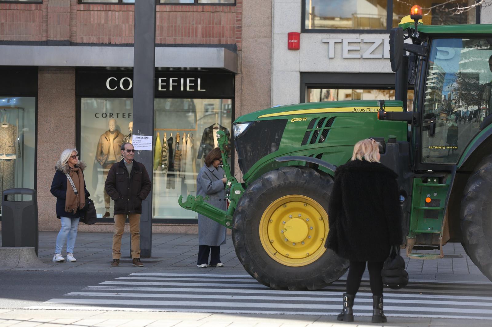 Las imágenes de la tractorada de este lunes