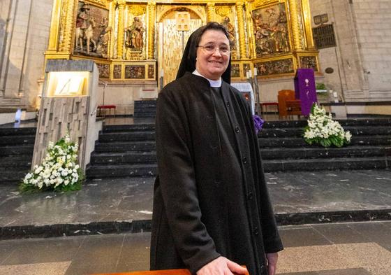 Covadonga Santos, en la iglesia de Santiago el Real.