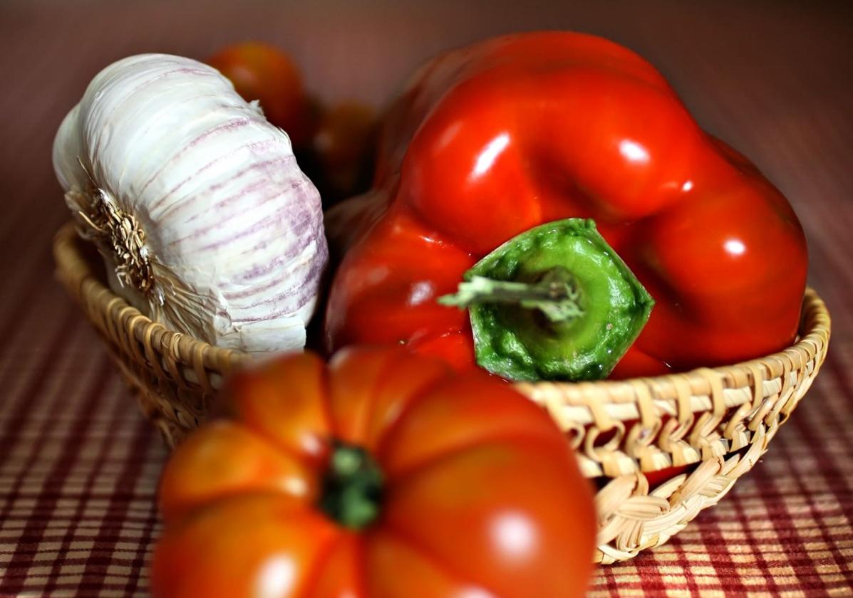 Tomate, pimiento y ajo de calidad.