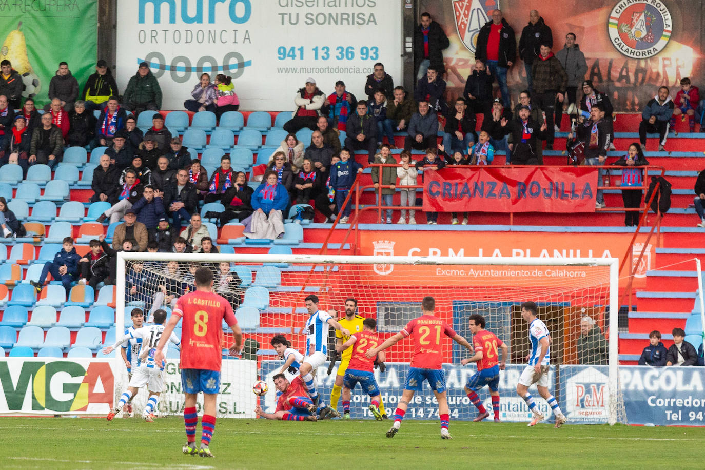 El derbi entre el Calahorra y el Náxara, en imágenes