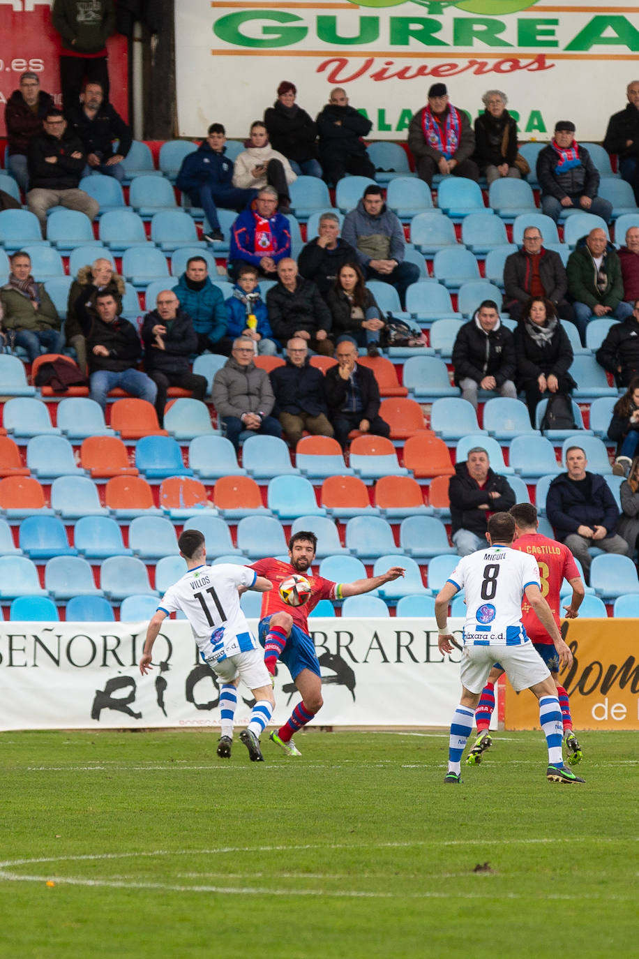 El derbi entre el Calahorra y el Náxara, en imágenes