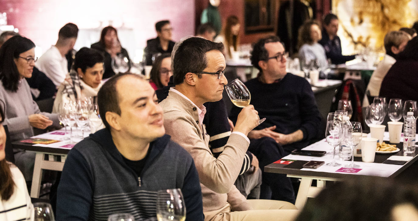 Cata solidaria de Juan Carlos Sancha en beneficio de enfermos de ELA