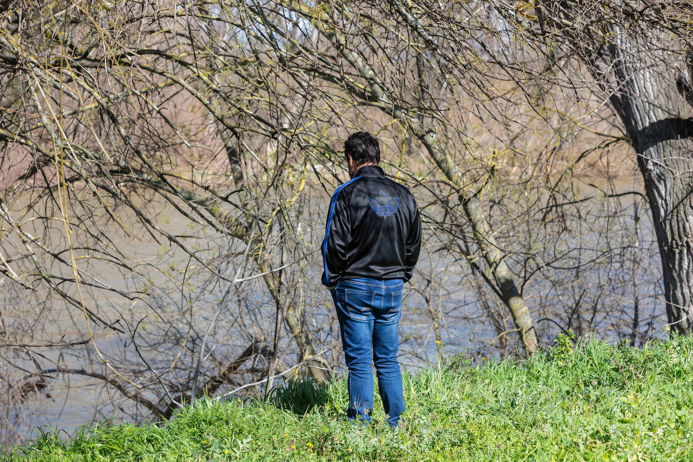 Más de 200 personas ayudan en la búsqueda de Javier Márquez en Logroño