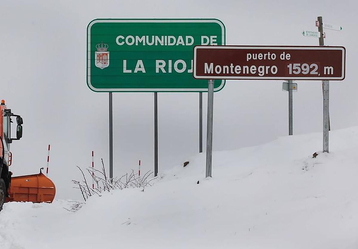 Imagen de archivo del puerto de Montenegro.