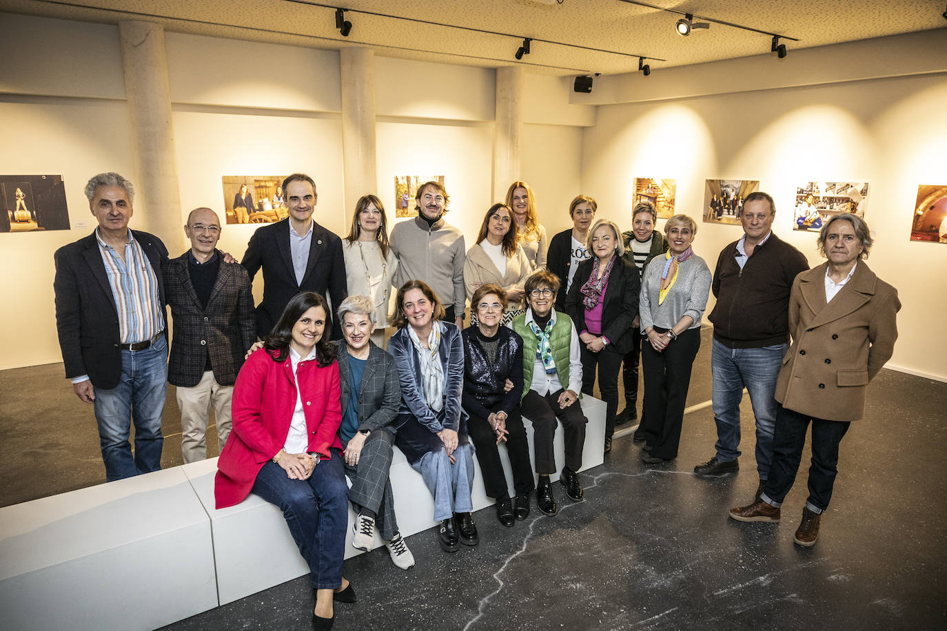 Exposición &#039;Mujer, vino y territorio. La mirada femenina en Rioja Alta&#039;