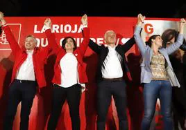Francisco Ocón, Concha Andreu, Pablo Hermoso de Mendoza y María Marrodán festejan los triunfos electorales de 2019