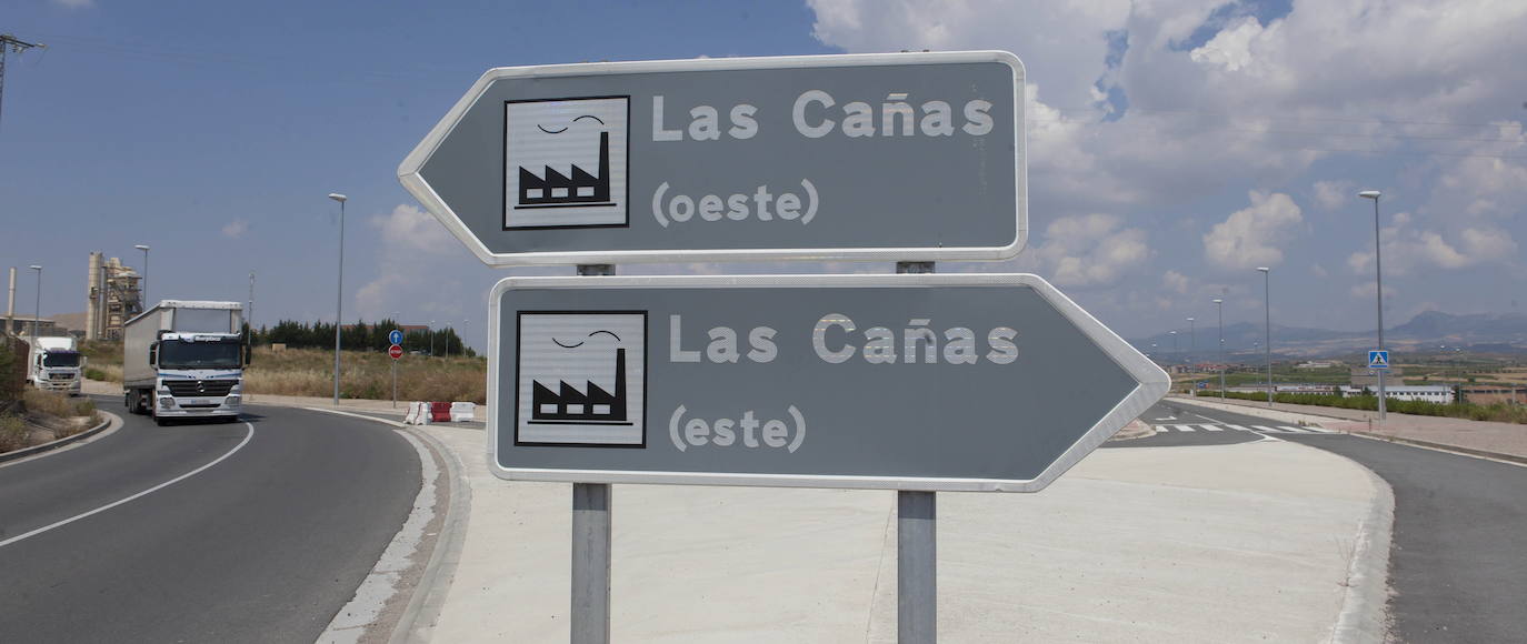 El polígono de Las Cañas sigue esperando su momento.
