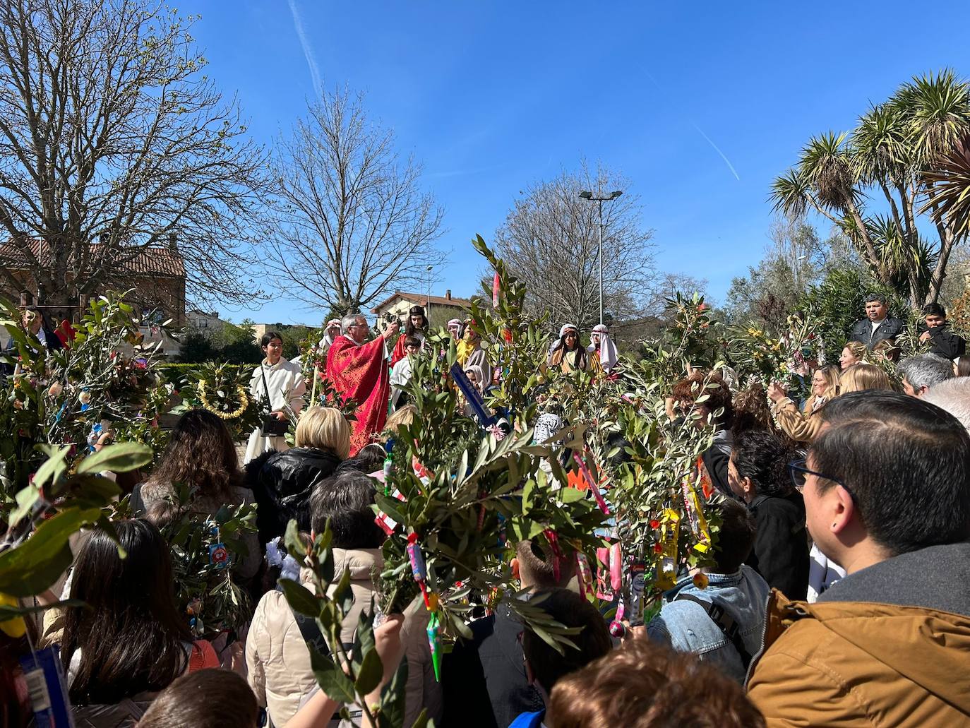 Hubo misa a primera hora y, después, se celebró la procesión de La Borriquilla.