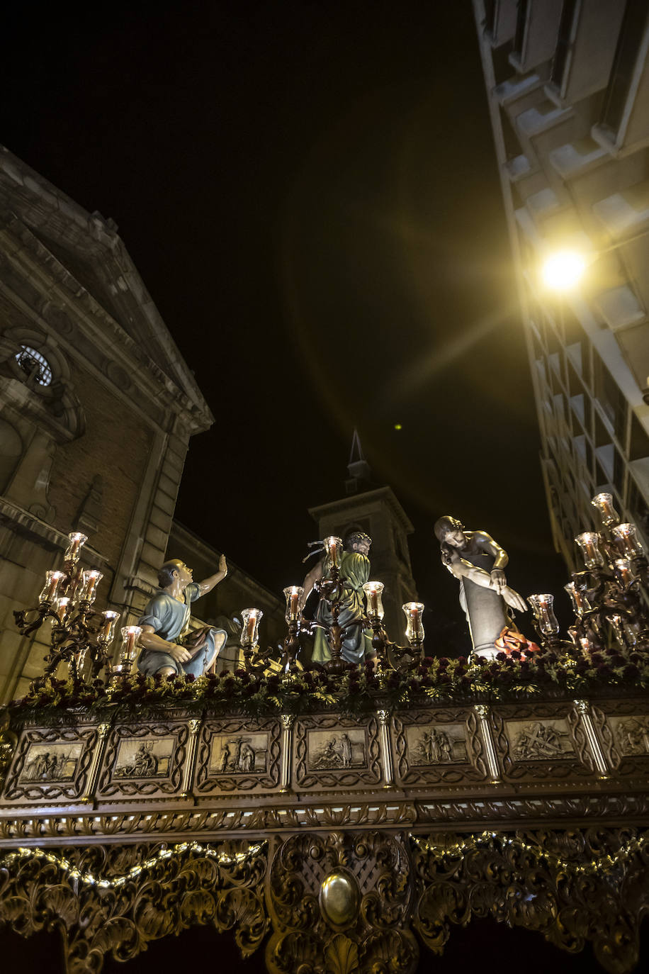 La procesión de La Flagelación, en imágenes