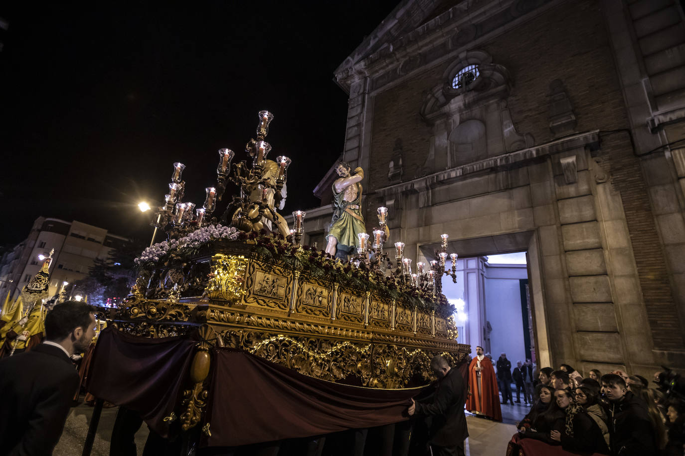 La procesión de La Flagelación, en imágenes