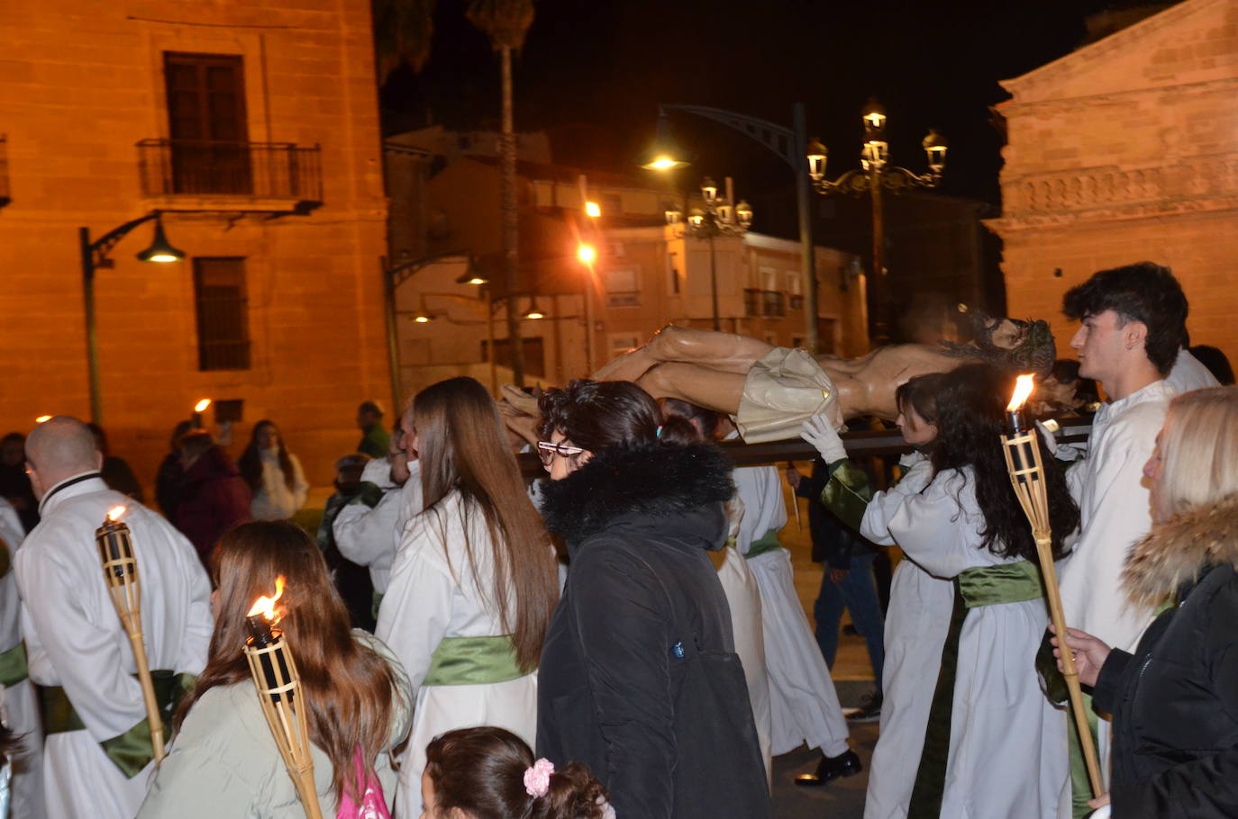 La procesión de antorchas, en imágenes