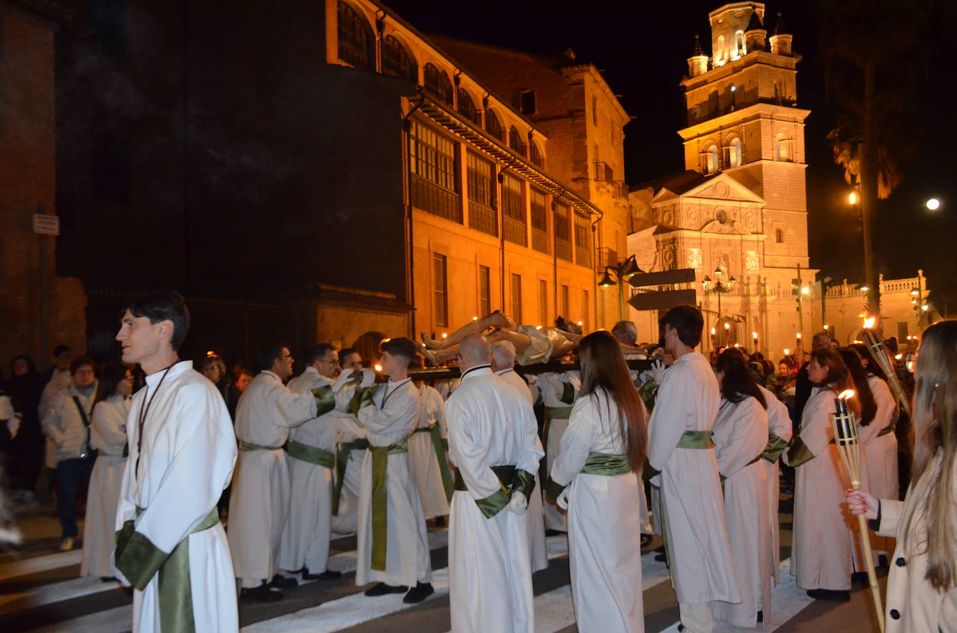 La procesión de antorchas, en imágenes