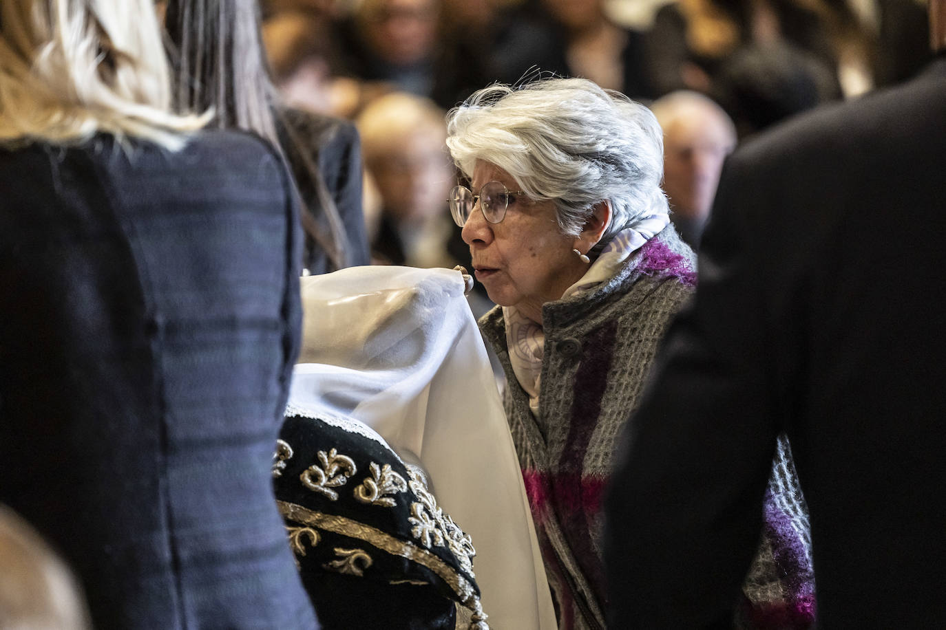 Limpieza y veneración del Cristo yacente