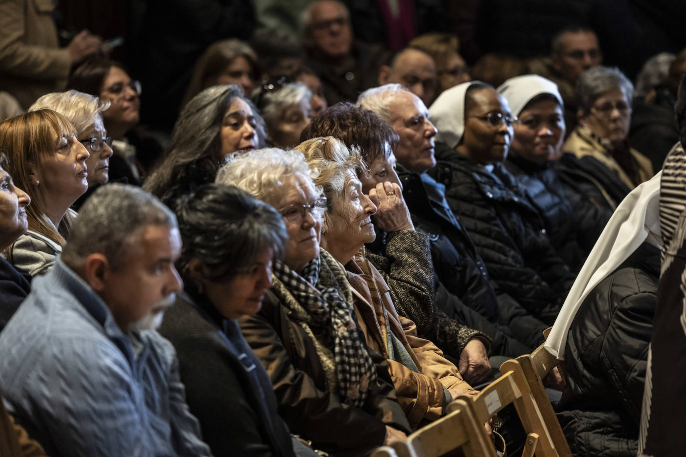 Limpieza y veneración del Cristo yacente