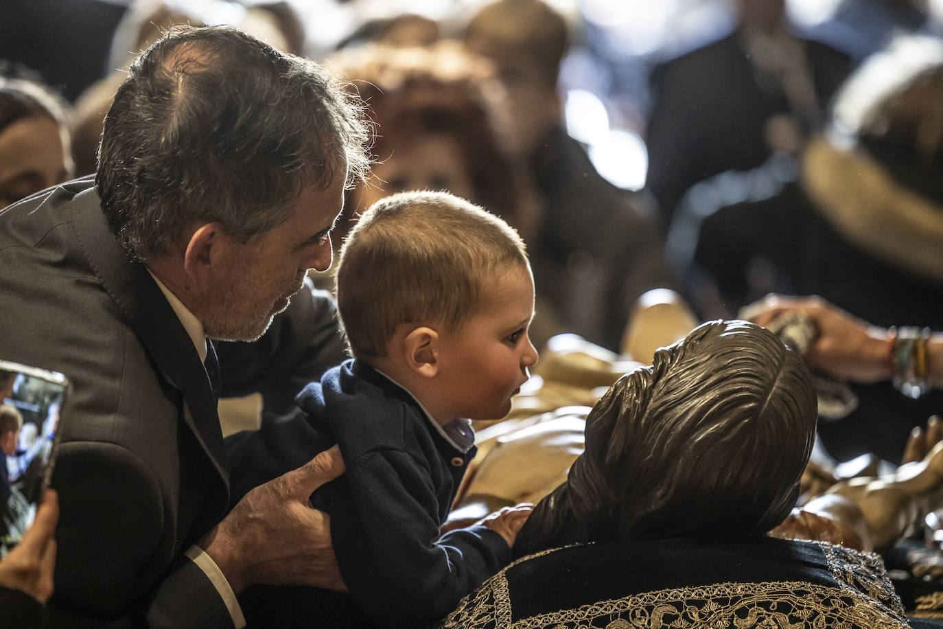 Limpieza y veneración del Cristo yacente