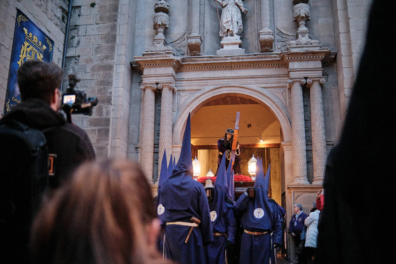 Jesús camino del Calvario, en imágenes