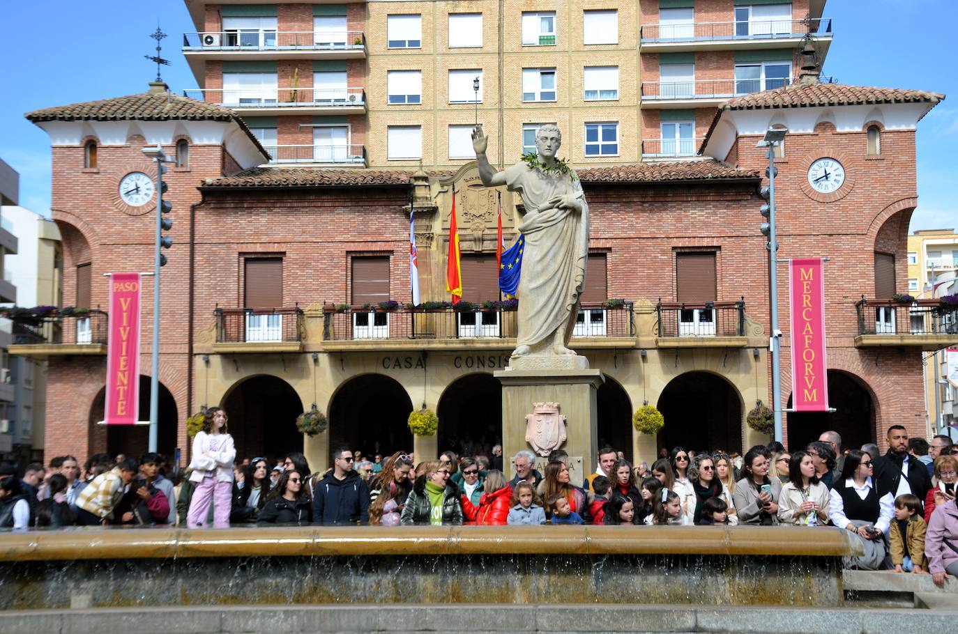 La procesión del Encuentro de Calahorra, en imágenes