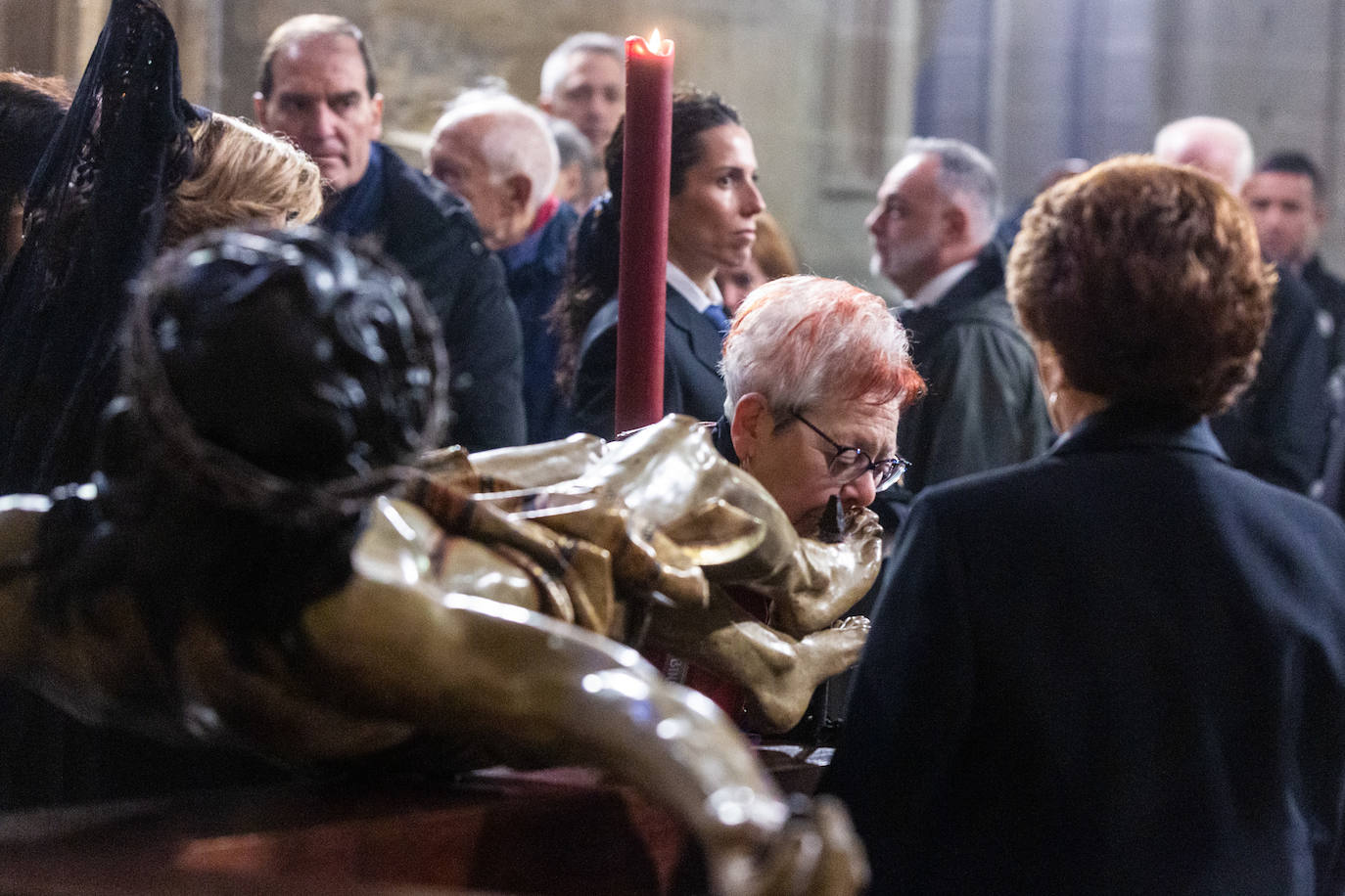 El besapies de este Viernes Santo, en imágenes