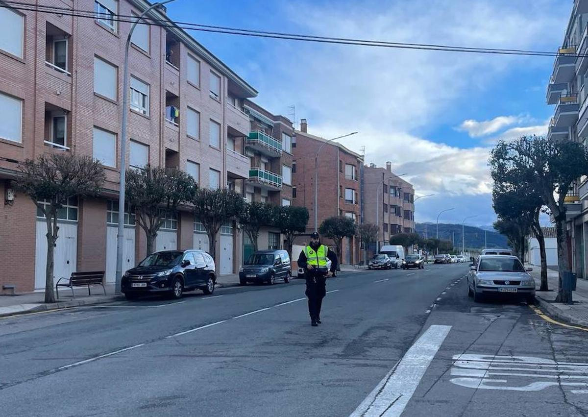 Imagen secundaria 1 - Tres heridos graves en un choque frontal en la LR-111 a la altura de Santurde de Rioja