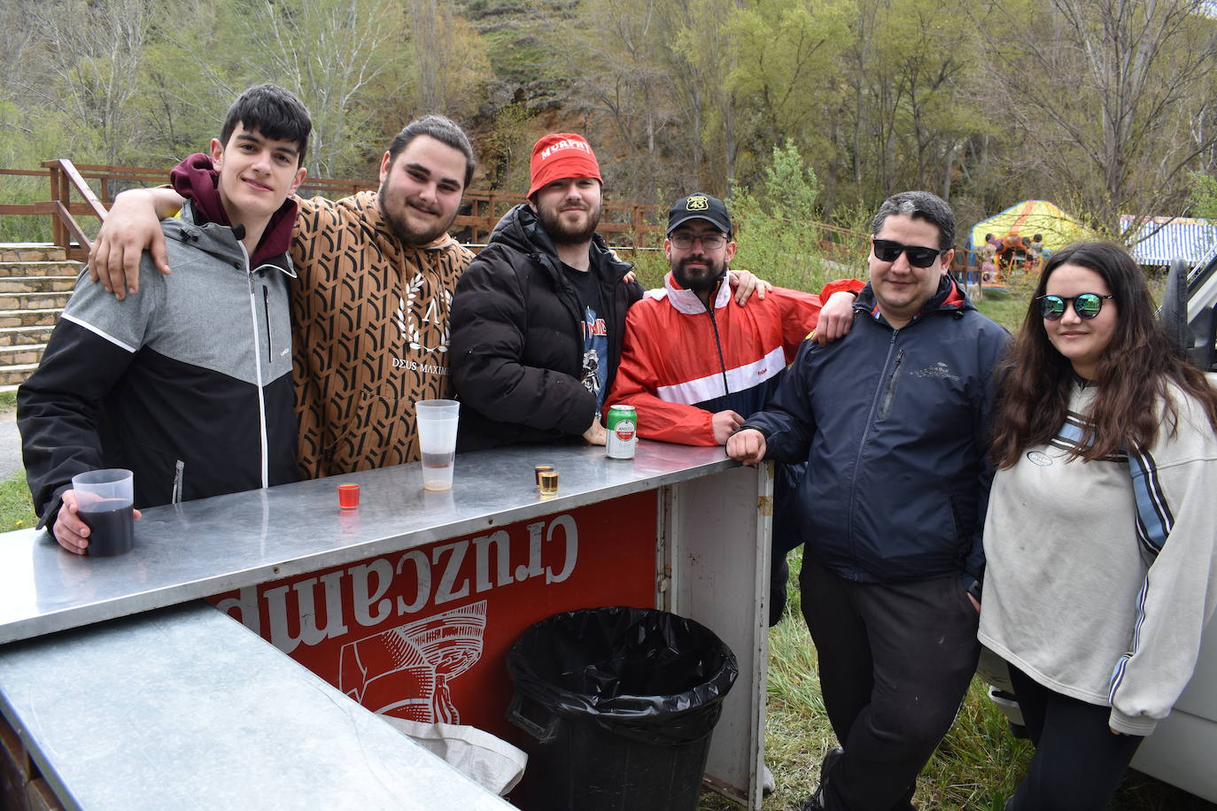 Las imágenes de las cuadrillas en el prado de Clunia de Aguilar