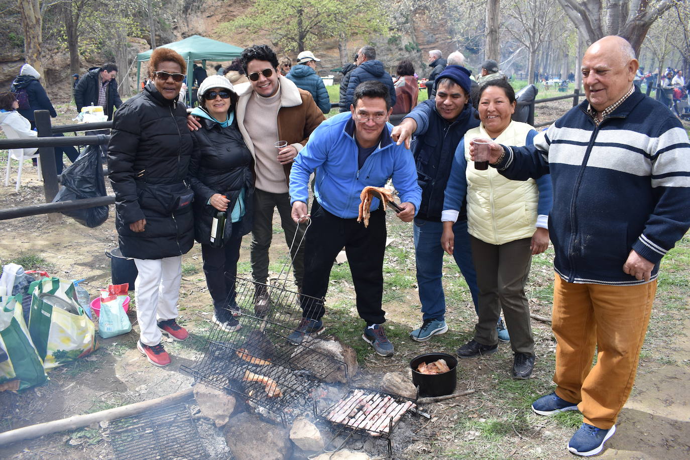 Las imágenes de las cuadrillas en el prado de Clunia de Aguilar