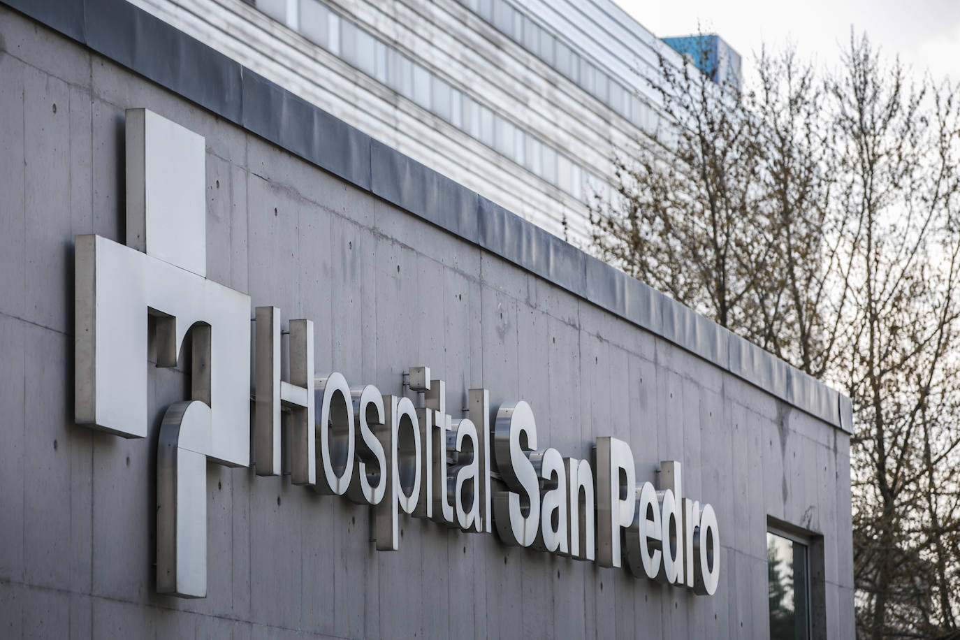 Herida una mujer de 44 años en un accidente entre un coche y un camión