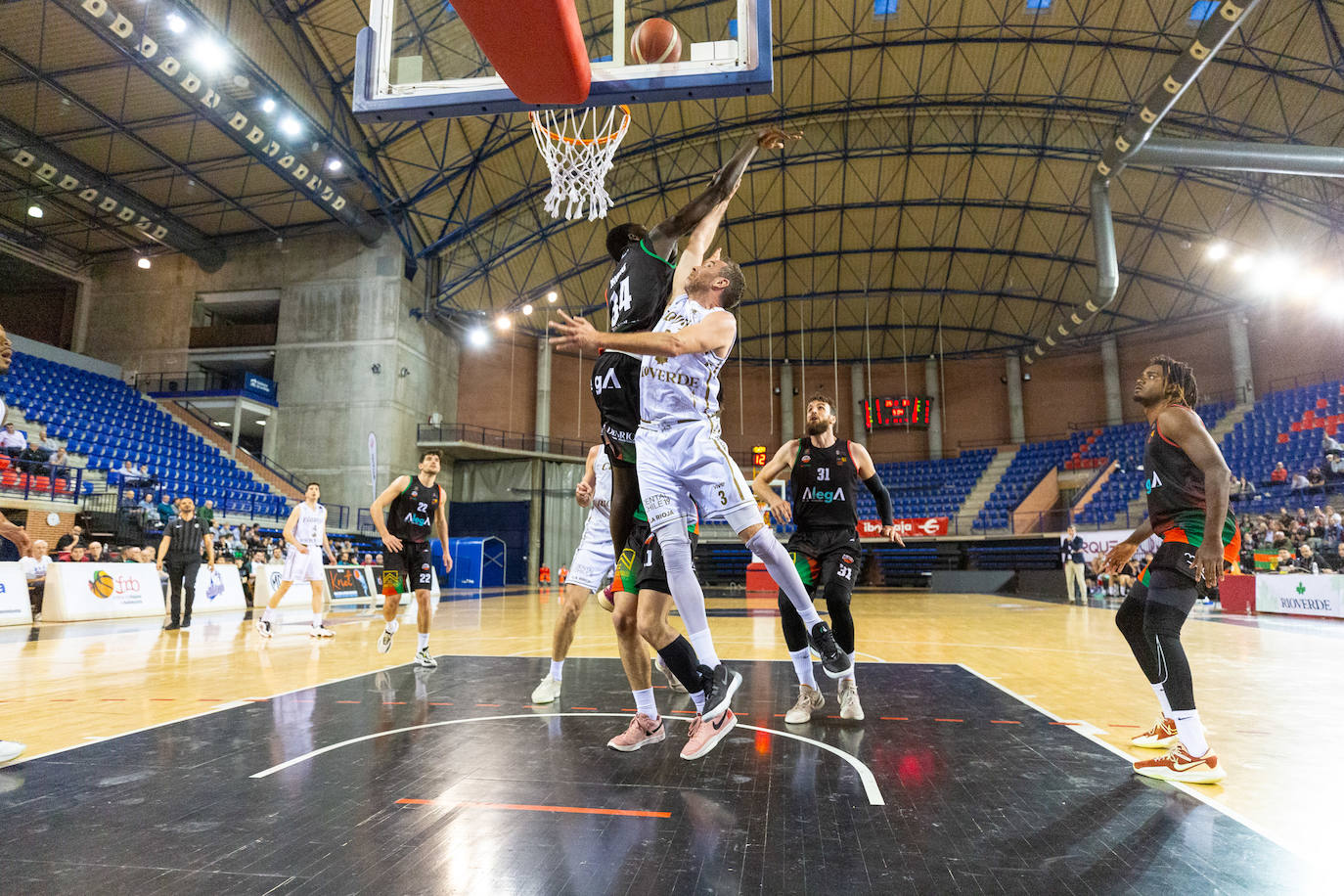 Las imágenes del partido Clavjo-Cantabria