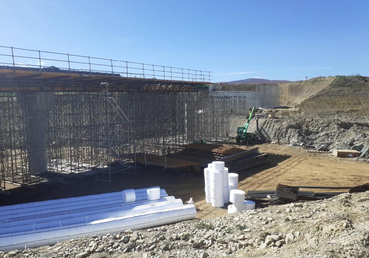 El tramo riojano de la A-12 acabará las obras a final de 2025 pero en Burgos siguen paradas