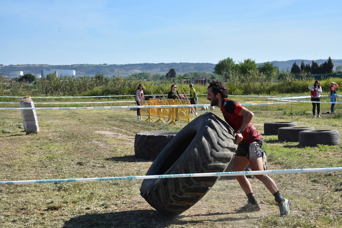 Eñaut Insausti e Irati Beorlegi ganan la II Iberus Race de Rincón de Soto