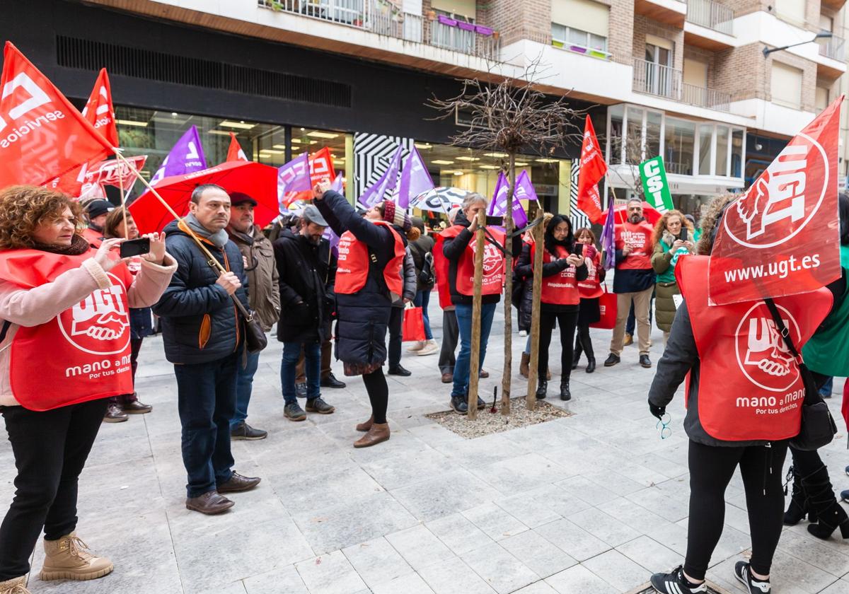 UGT La Rioja llama 'chapuza' a la convocatoria de oposiciones de maestros