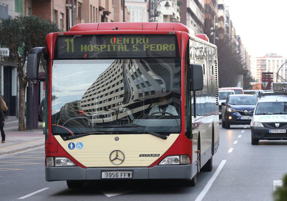 Estas calles se cortarán y así cambiará el autobús urbano el domingo por la IX Carrera de la Mujer