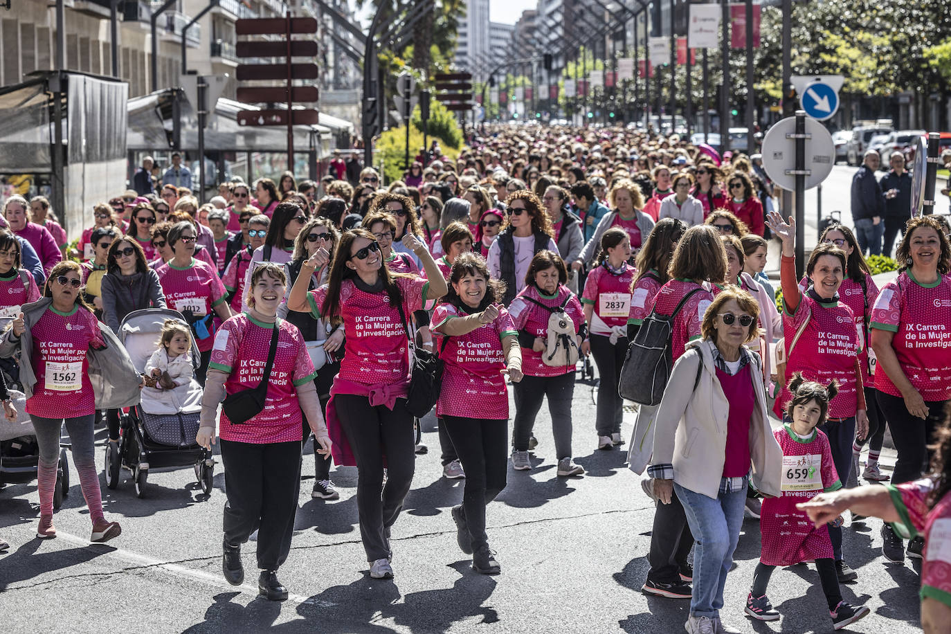 Las imágenes de la Carrera de la Mujer (I)