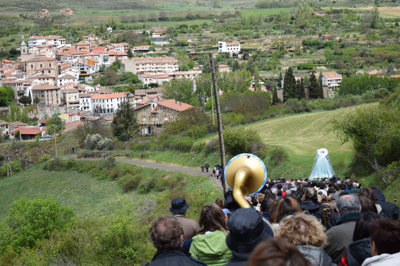 Procesión de la Virgen de Tómalos en Torrecilla