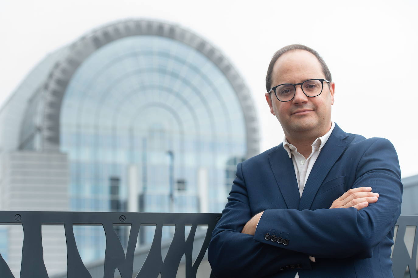 César Luena, en la sede del Europarlamento en Bruselas