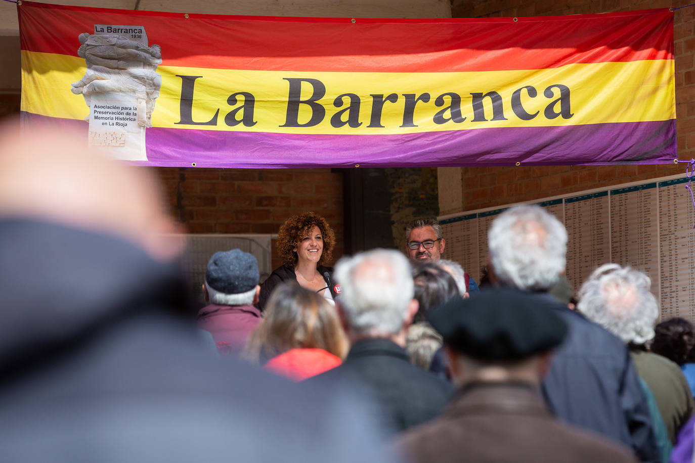 Homenaje cívico a los represaliados en La Barranca