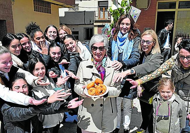 Emilia Rivera, ganadora de 'La mejor rosquilla de Lardero'.